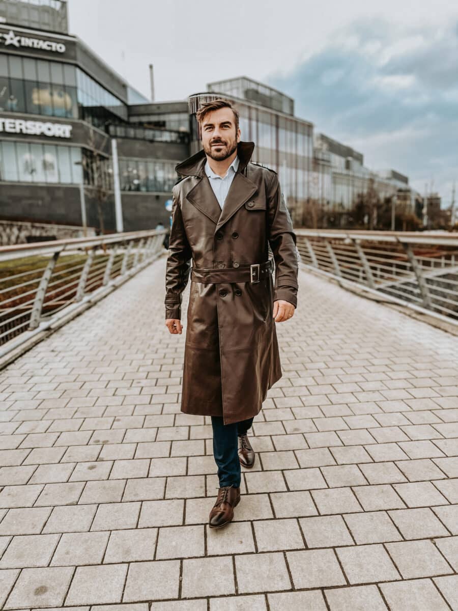 Assassin Plášť - dvouřadý dlouhý kožený plášť hnědý - Obrázek 3