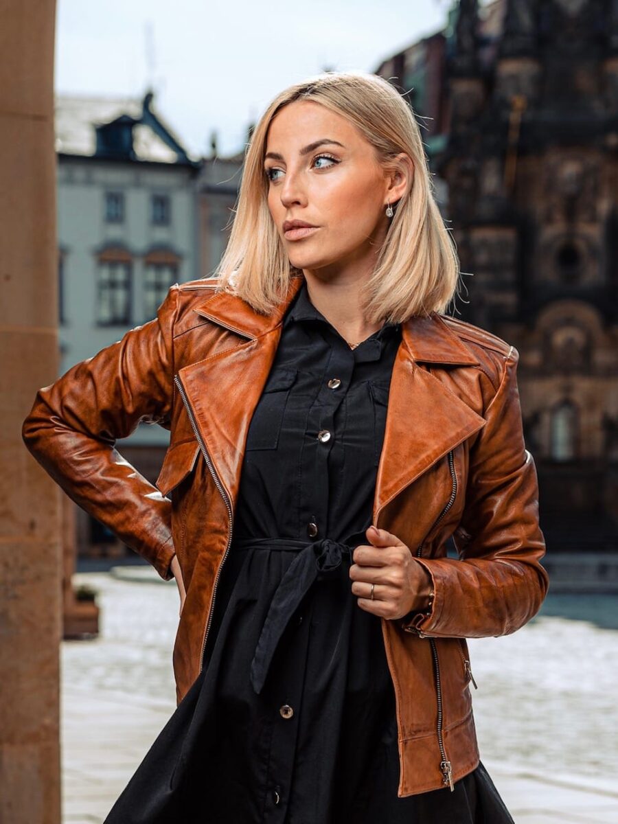 Aurelie Brownish Cognac – Dámský Kožený Křivák Koňakový - Obrázek 7