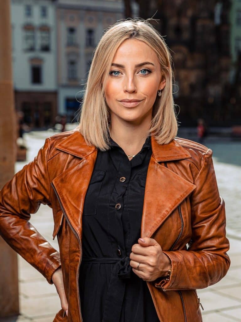 Aurelie Brownish Cognac – Dámský Kožený Křivák Koňakový