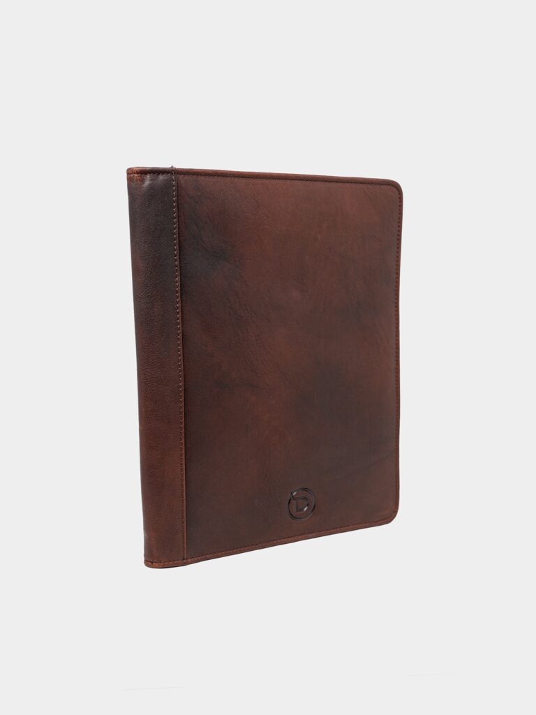 kožená spisovka na dokumenty