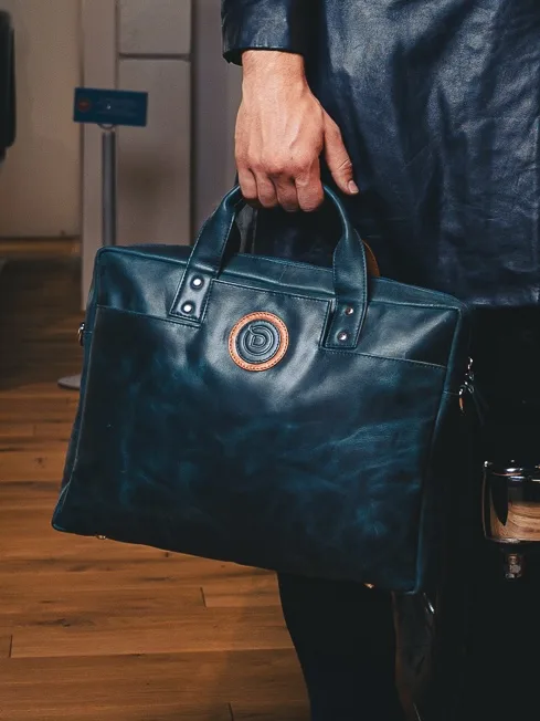 pánská kožená business taška na laptop