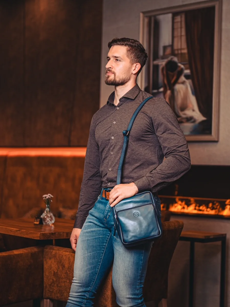 Wallstreet Hardy Crosbody blue - Kožená taška přes rameno modrá - Obrázek 3