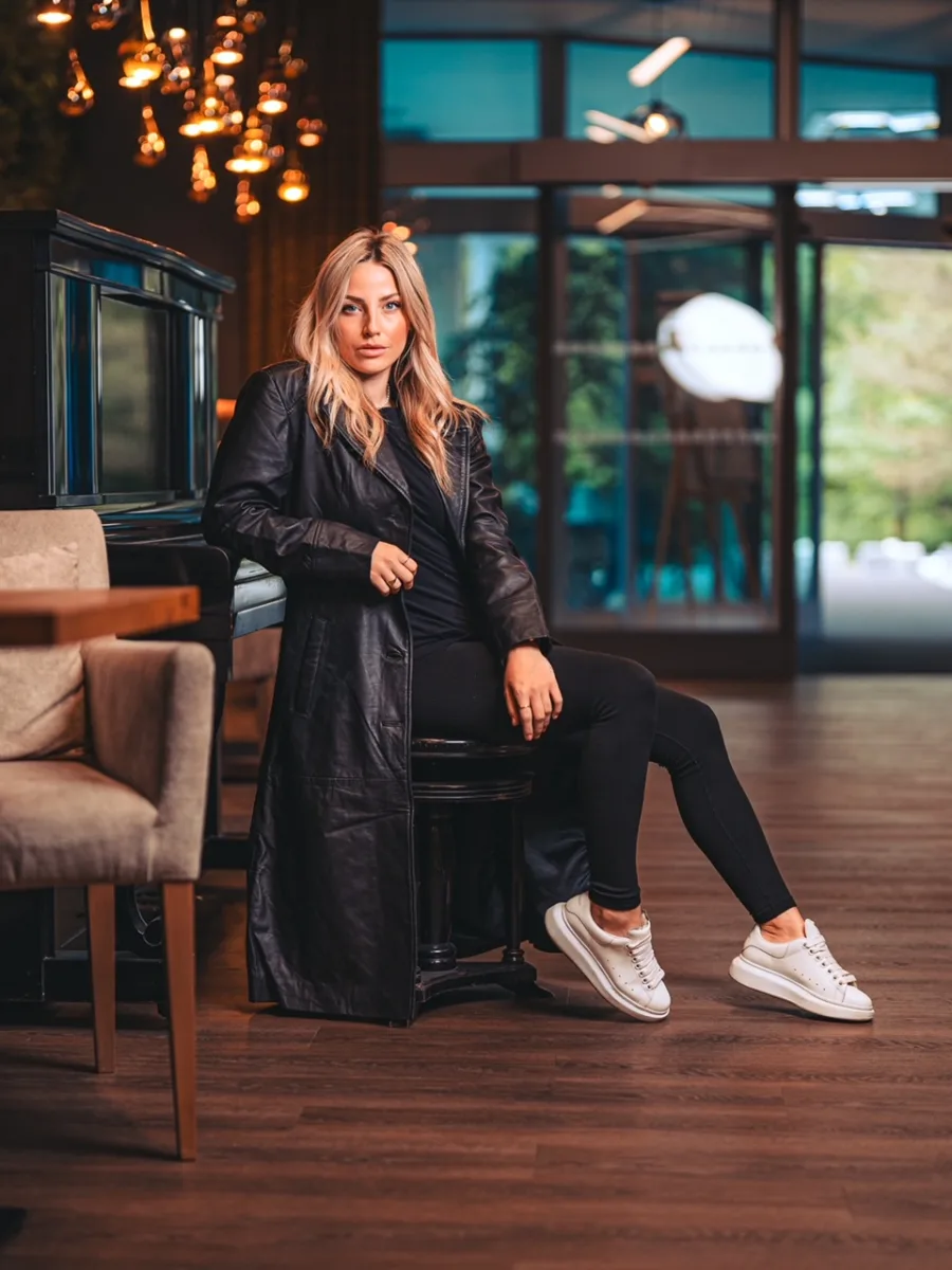 Bohemica Black - Kožený kabát s knoflíky - Obrázek 2