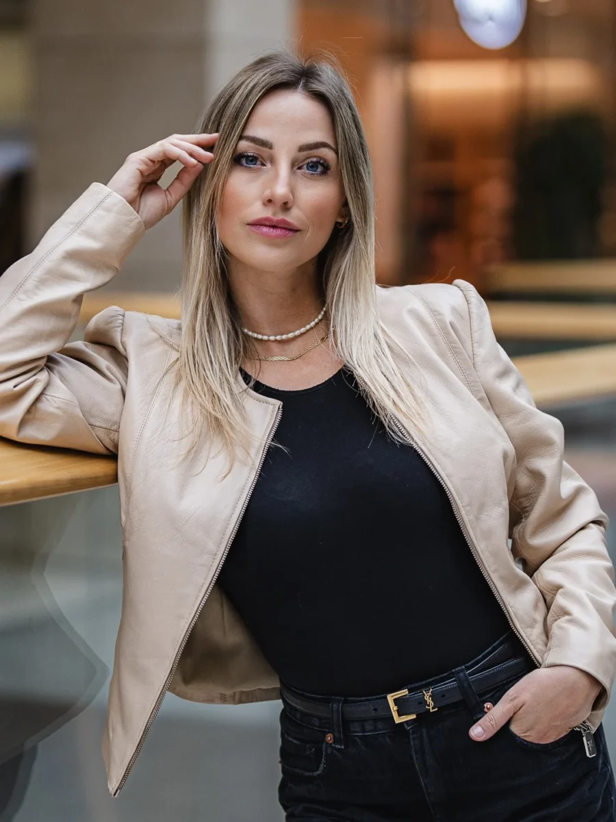 kožená bunda béžová