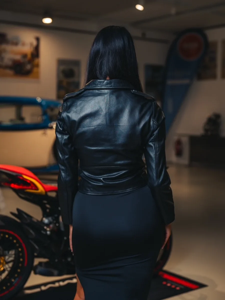 Amy Black – dámský kožený křivák černý - Obrázek 9