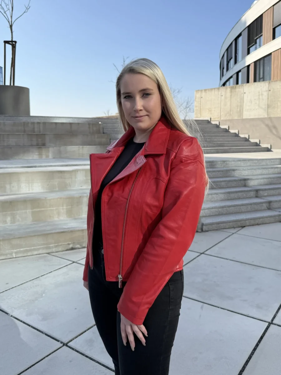 Adele Short Red – Dámský Kožený Křivák Červený - Obrázek 4