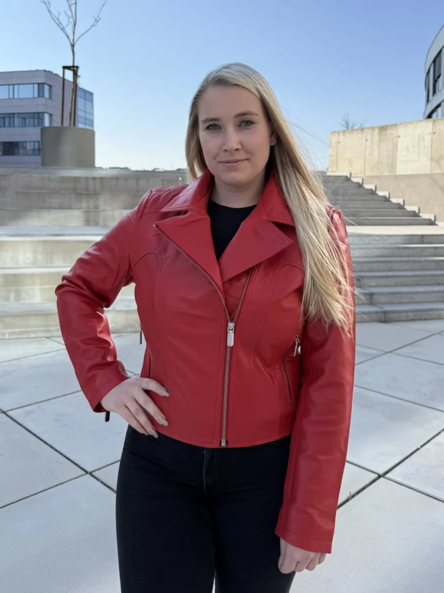 Adele Short Red – Dámský Kožený Křivák Červený - Obrázek 3