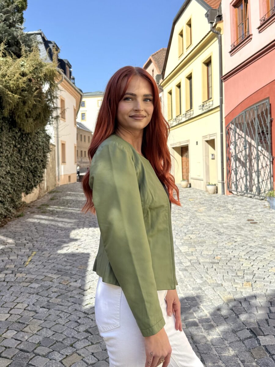 Chanel Leaf Green – Dámská kožená bunda zelená - Obrázek 4