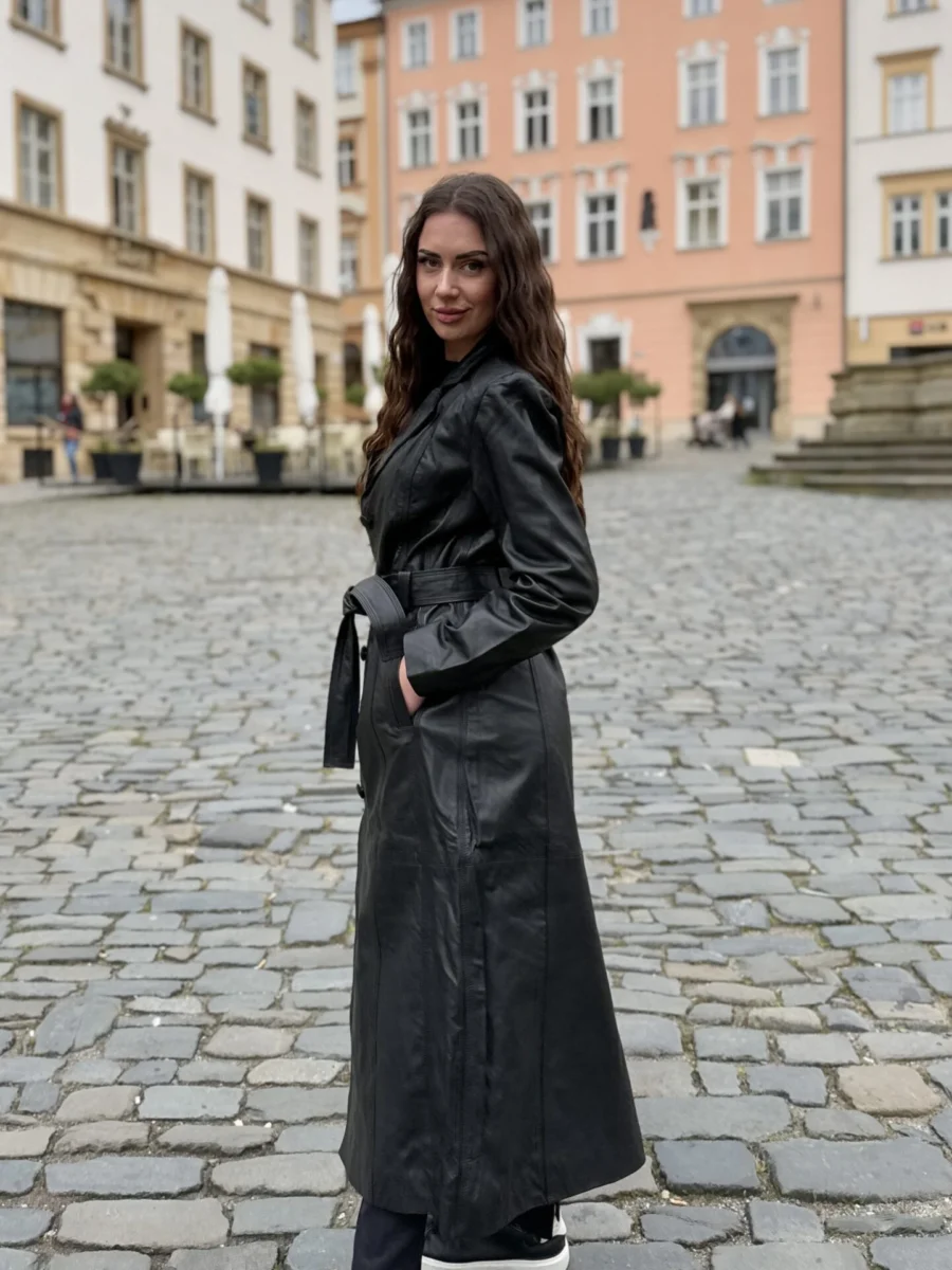Isolda Black - Kožený kabát s knoflíky a páskem - Obrázek 4