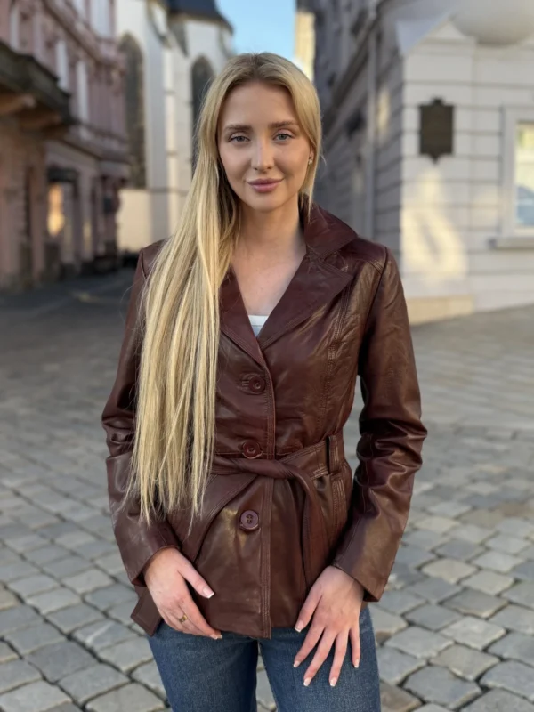 Paola Brown – Kožený hnědý kabátek s páskem a knoflíky