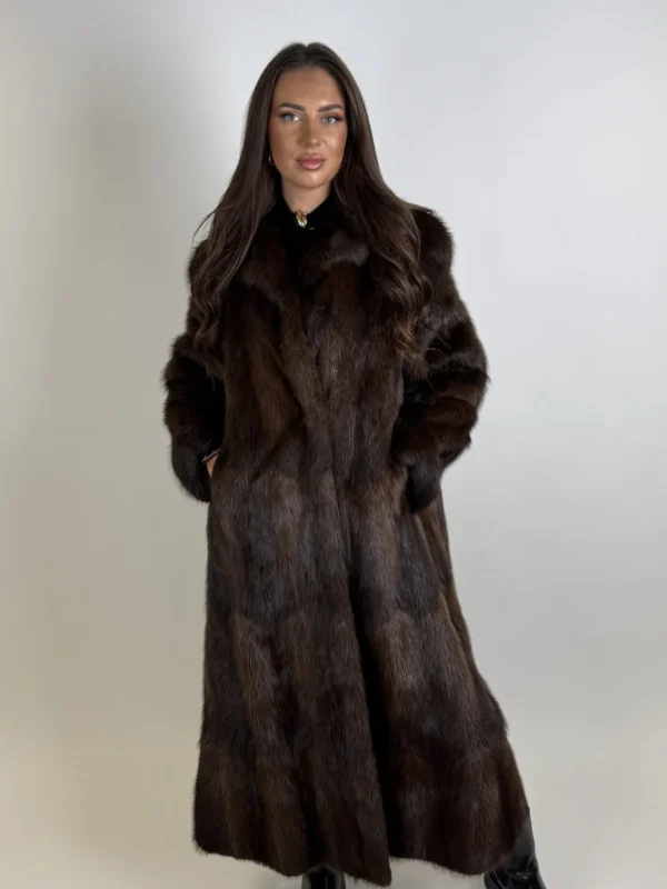 Dámský kožich z pravého bizama vel 48– Kožešnictví Hlinsko v Čechách