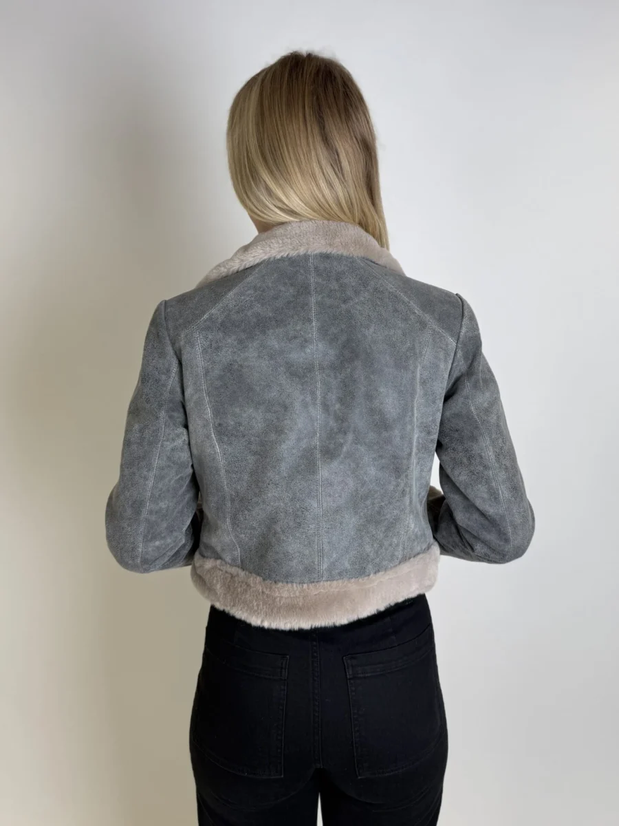 Elza Fur Coat Short – Dámská zimní kožená bunda šedá krátká - Obrázek 5