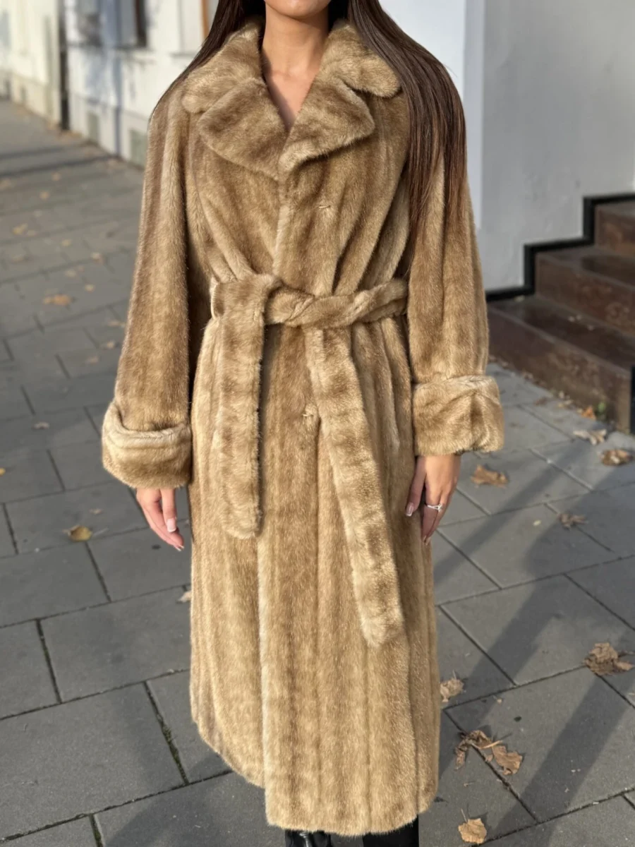 Hnědý kožich Emma - Kožešnictví Hlinsko - Obrázek 2