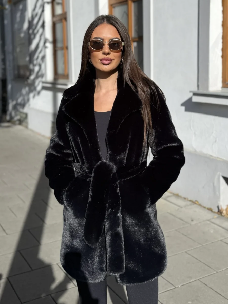 Marthine - střední kožich černý