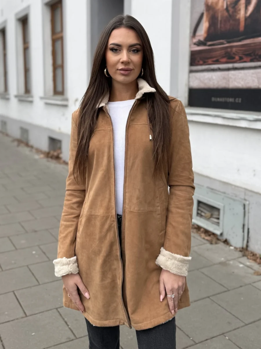 Helsinky Mrs Camel 2.0 - Dámský kožich s kožešinou a kapucí - Obrázek 3