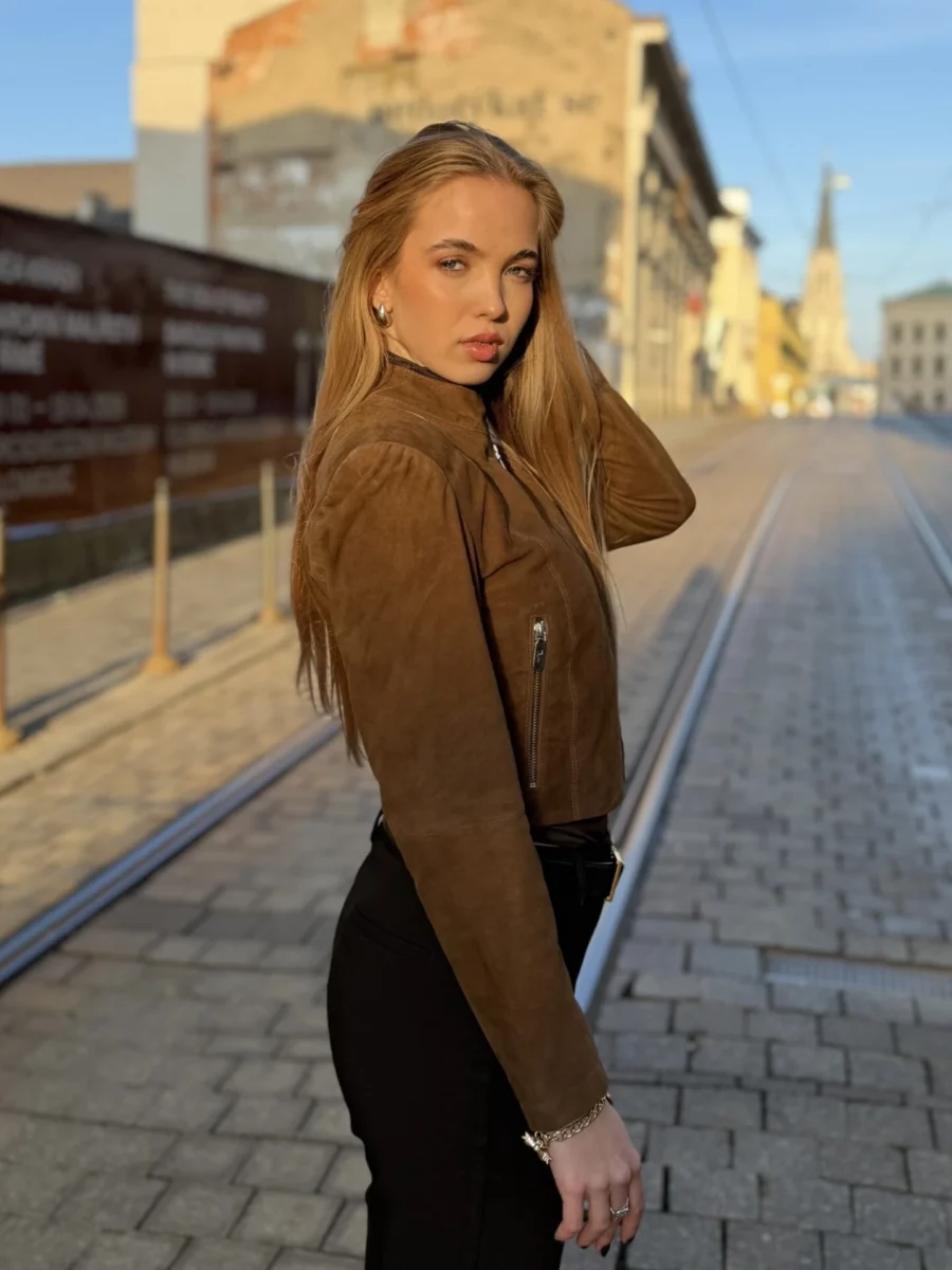 Amelie Brown Suede – Dámská kožená bunda hnědá semiš - Obrázek 3