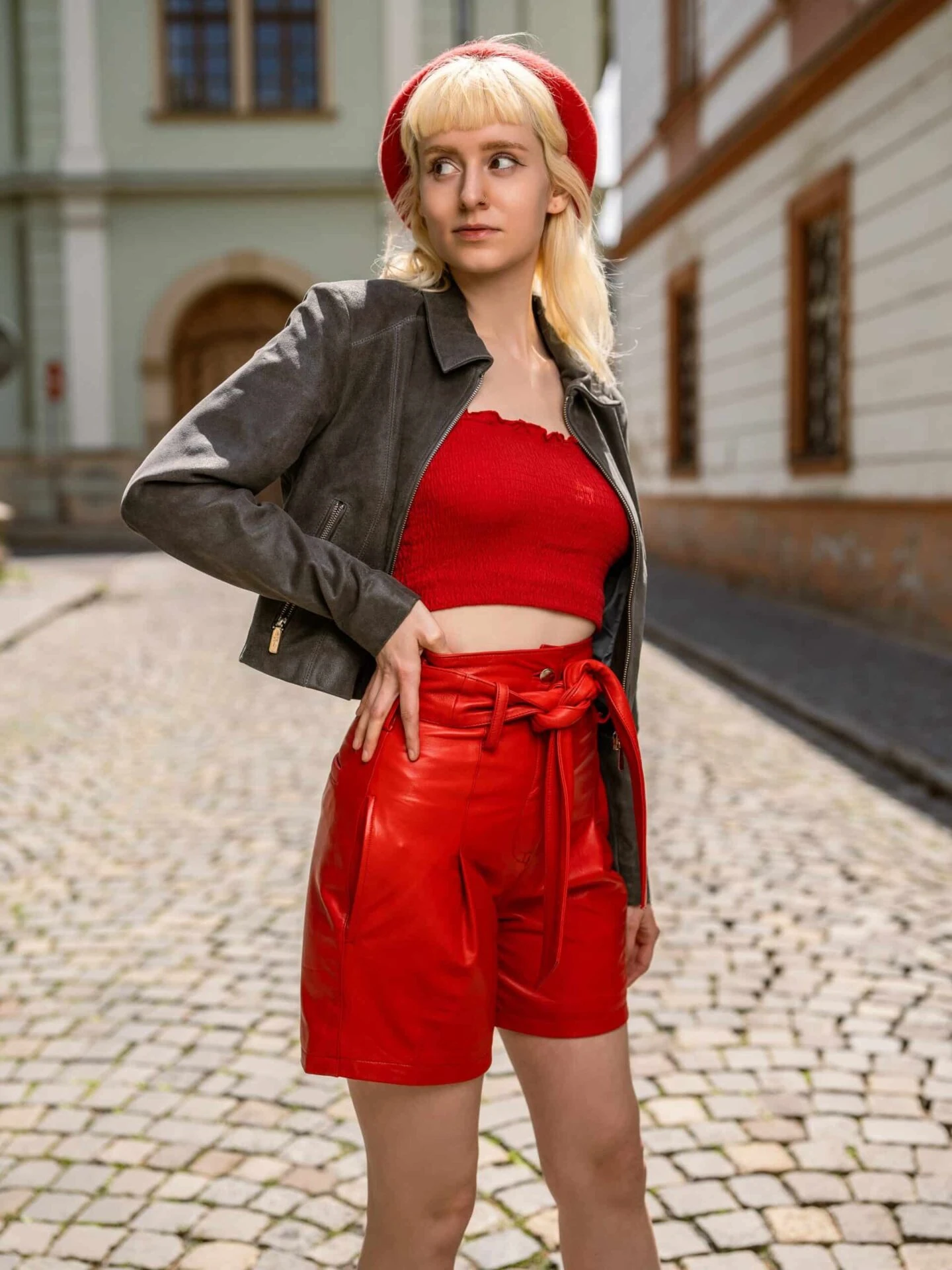 DSC00223-Edit-2-scaled Marilyn Red - Kožené Kraťasy Červené - Obrázek 1