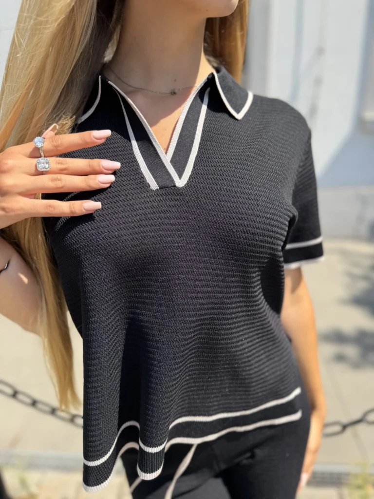 černé polo triko